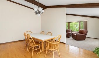 59 Lakewood Dr, Narragansett, RI 02882