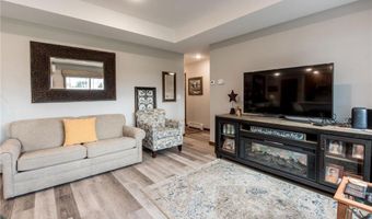 323 Fairgrounds Rd 4, Alexandria, MN 56308