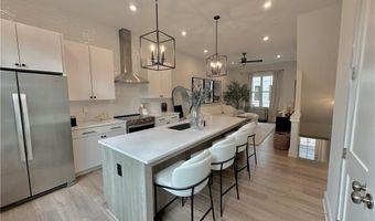 192 Chestnut Cir, Atlanta, GA 30342