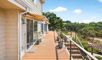 500 Pompadour Dr, Ashland, OR 97520