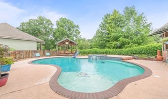2073-2075 Main Hwy, Arnaudville, LA 70512