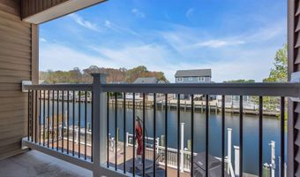74 Ocean Gate Ave, Bayville, NJ 08721