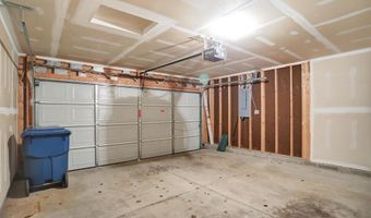 7166 Long Shore Cir, Indianapolis, IN 46217
