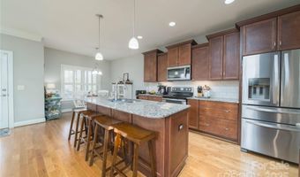 153 Caudle Meadows Dr, Advance, NC 27006