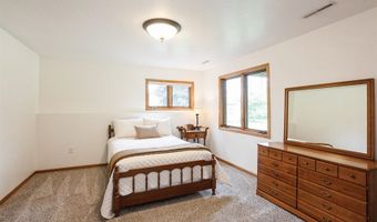 8091 NE 30th Pl, Altoona, IA 50009