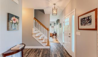 111 Middle St, North Kingstown, RI 02852