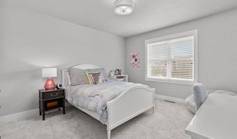 W5757 JOCHMANN Drive, Appleton, WI 54915