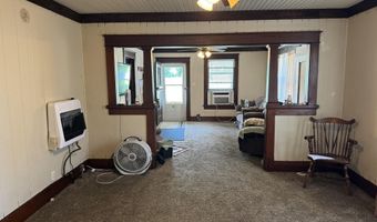 618 E 10th St, Baxter Springs, KS 66713