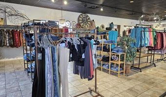601 Riverside Dr, Aberdeen, SD 57401