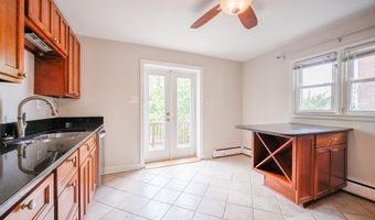 21- A W TAYLOR RUN Pkwy W, Alexandria, VA 22314