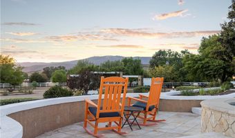 34901 Sweetwater Dr, Agua Dulce, CA 91390