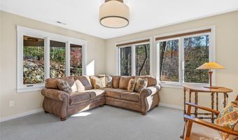 339 Beaverdam Rd, Asheville, NC 28804