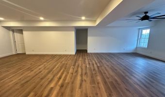 18 Somerset Dr, Appomattox, VA 24522
