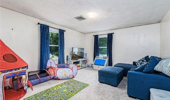 44 Heritage Dr, Warwick, RI 02818
