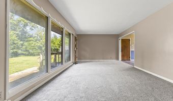 5832 Norcroft Dr, Indianapolis, IN 46221