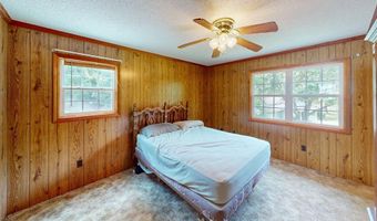 2001 Redfearn St, Barwick, GA 31720