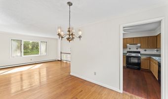 26 Harbor Ridge Rd, Danbury, CT 06811