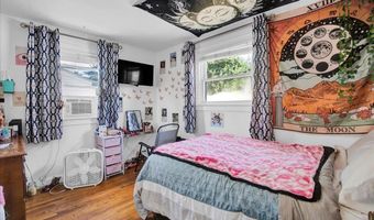 1688 North Ave, Burlington, VT 05408