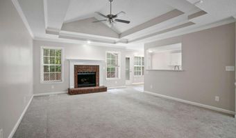 1027 Regency Dr, Acworth, GA 30102