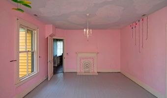 162 N Monroe St, Alderson, WV 24910