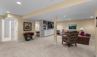 10140 Shapfield Ln, Affton, MO 63123