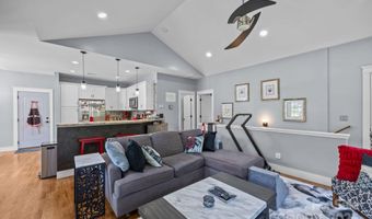 2 Wood Path Ln, Arden, NC 28704