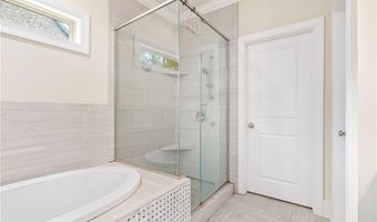 2217 N DONAHUE Dr, Auburn, AL 36830