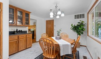 7225 SW JUNIPER Ter, Beaverton, OR 97008