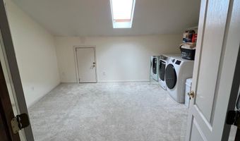 1 LONNIE Ct, Bear, DE 19701