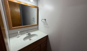 820 Skyline Dr, Bassett, NE 68714