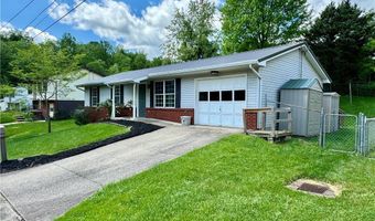 5041 Elmhaven Cir, Cross Lanes, WV 25313