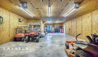 960 Governors Rd, Huntsville, AR 72740