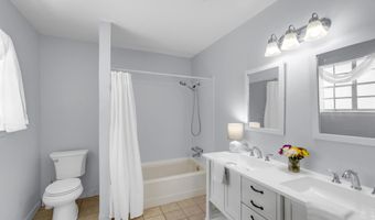 729 Canterbury Dr, Biloxi, MS 39532
