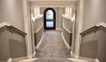 352 State St Apt 6A, Albany, NY 12210