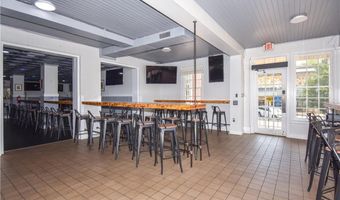 82 COURT Sq, Alexander City, AL 35010