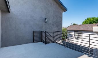 1818 New York Dr, Altadena, CA 91001