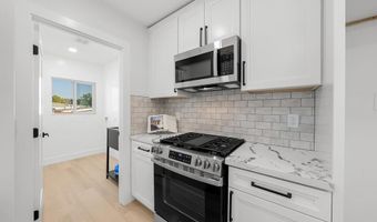 7118 Stanford Ave, La Mesa, CA 91942