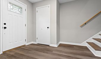 4727 EXETER St, Annandale, VA 22003