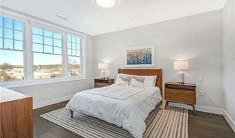160 Park St 303, New Canaan, CT 06840