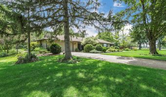 13450 Commercial Point Rd, Ashville, OH 43103