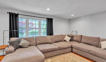 23 Blissdale Ave, Cumberland, RI 02864