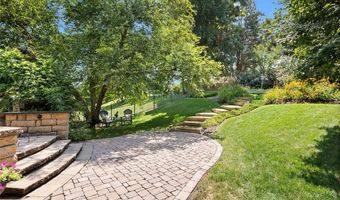268 Magnolia Trace Dr, Ballwin, MO 63021