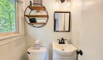 314 Beverly Hills Dr, Wakefield, NH 03830