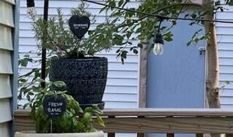 48 Sixteenth St, Bangor, ME 04401