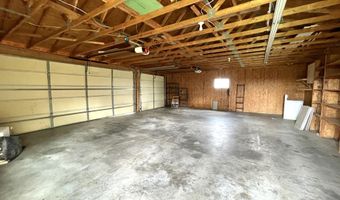 23537 Farm Road 2080, Aurora, MO 65605