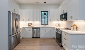 6 Dailey Dr, Asheville, NC 28801