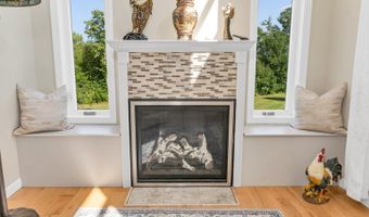 76 Curries Way, Brookfield, NH 03872