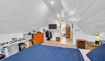 375 E Barnegat Ave, Bayville, NJ 08721