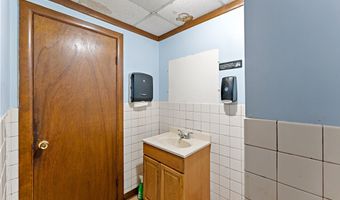 1601 Duss Ave, Ambridge, PA 15003