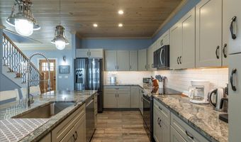 10 Bogue Chitto Ln, Bar Harbor, ME 04609